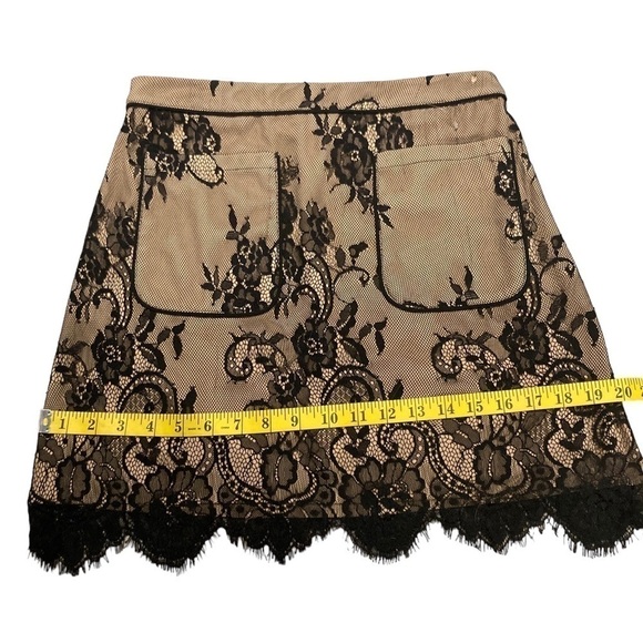 Abercrombie & Fitch - Women’s Lace Mini Skirt - NWOT - Picture 7 of 8